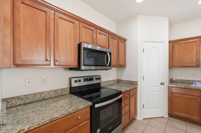 6661 E Gehrig Lane, Tucson, AZ 85756