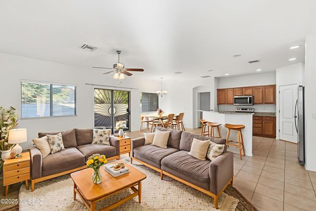 6661 E Gehrig Lane, Tucson, AZ 85756