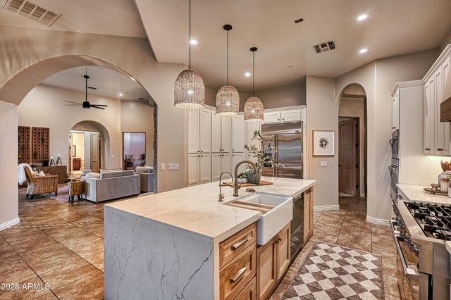 18037 W SAN JUAN Avenue, Litchfield Park, AZ 85340