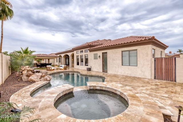 18037 W SAN JUAN Avenue, Litchfield Park, AZ 85340