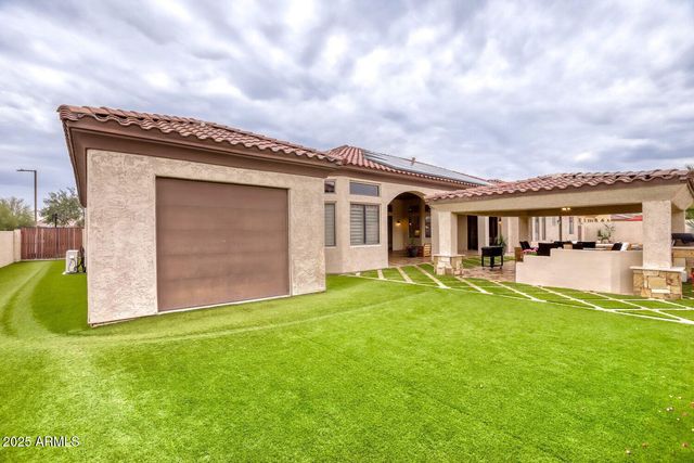 18037 W SAN JUAN Avenue, Litchfield Park, AZ 85340