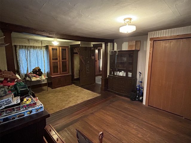 33282 N MAIN Street, Townville, PA 16360