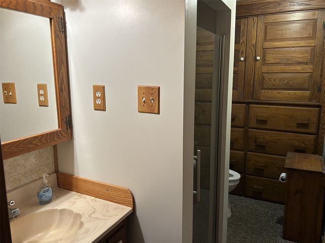 33282 N MAIN Street, Townville, PA 16360