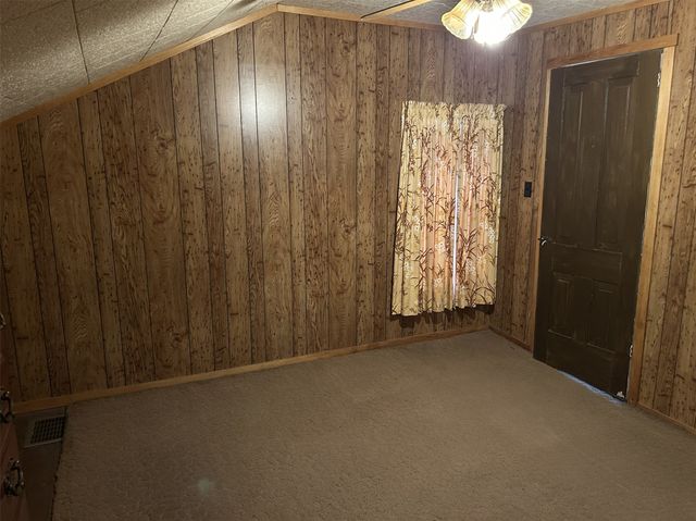 33282 N MAIN Street, Townville, PA 16360