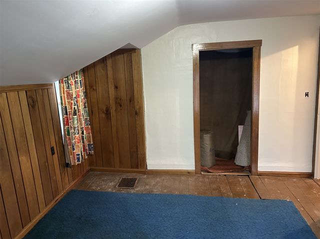 33282 N MAIN Street, Townville, PA 16360