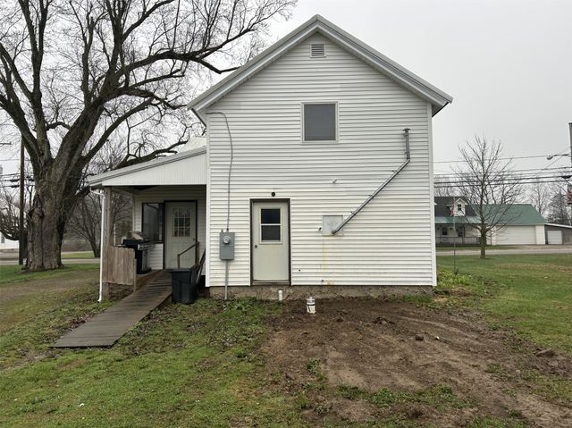 33282 N MAIN Street, Townville, PA 16360