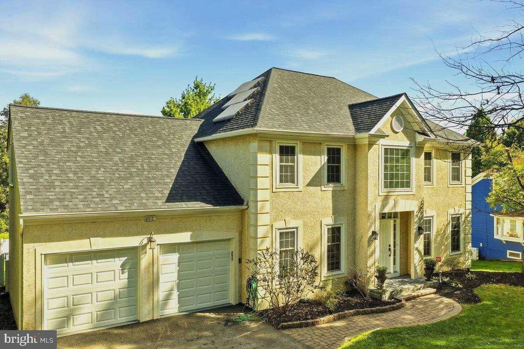 802 IRENIC CT, NORRISTOWN, PA 19403 — exterior