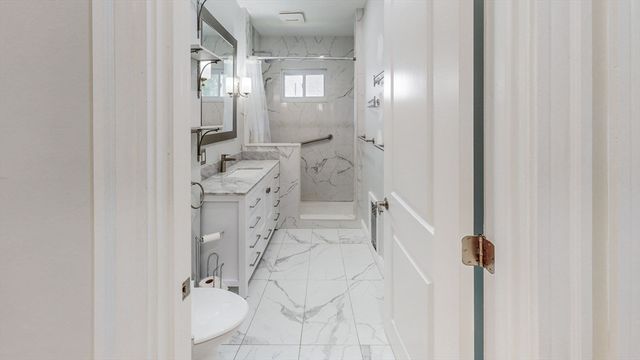146 Langley Rd 2, Newton, MA 02459