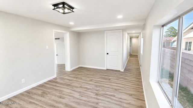 10285 Nirmal Drive, Socorro, TX 79927