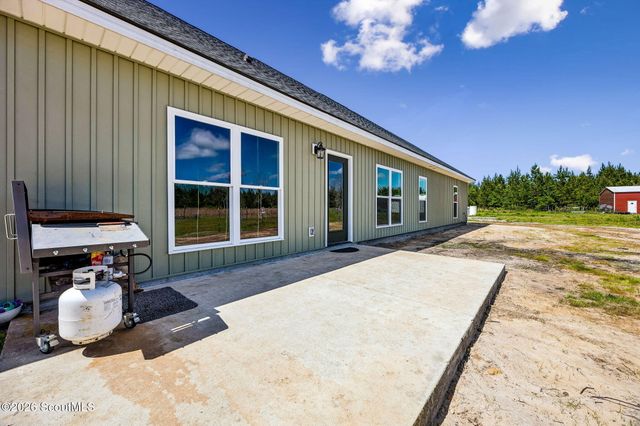 691 Oakwell Road, Kingsland, GA 31548