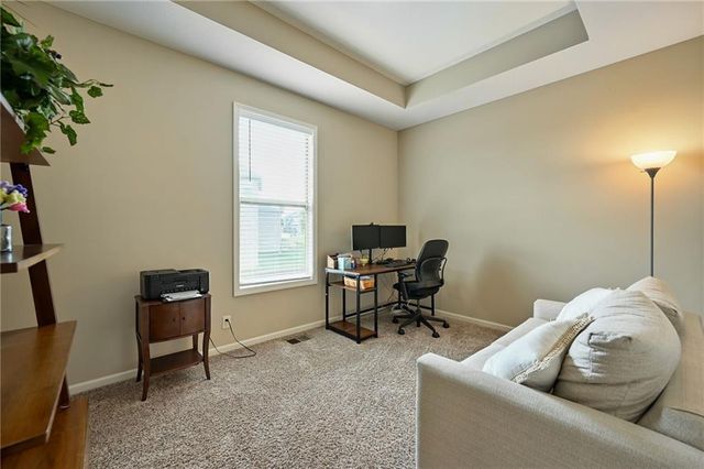 1605 Shadow Drive, Leavenworth, KS 66048