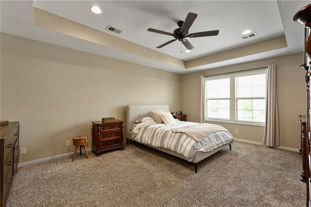 1605 Shadow Drive, Leavenworth, KS 66048