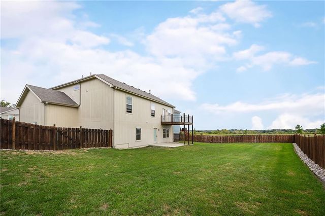 1605 Shadow Drive, Leavenworth, KS 66048