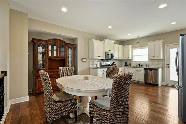 1605 Shadow Drive, Leavenworth, KS 66048