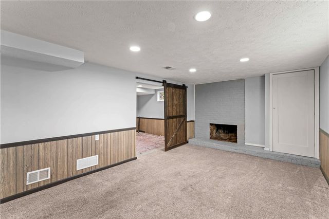 372 Chartiers Run Road, Chartiers, PA 15317