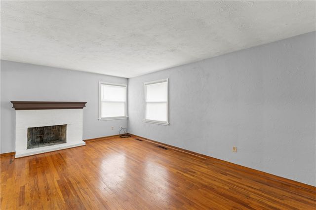 372 Chartiers Run Road, Chartiers, PA 15317