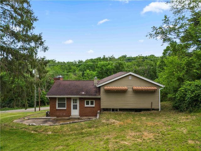 372 Chartiers Run Road, Chartiers, PA 15317