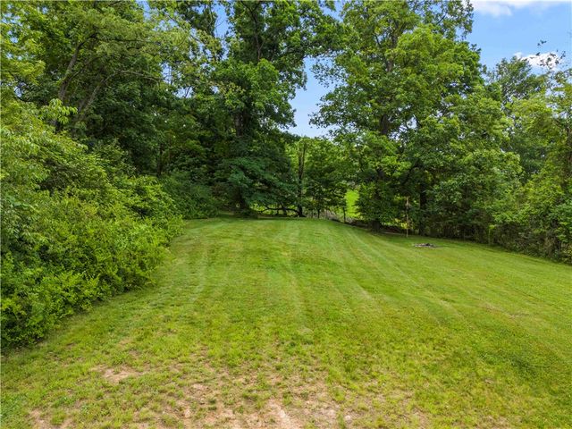 372 Chartiers Run Road, Chartiers, PA 15317