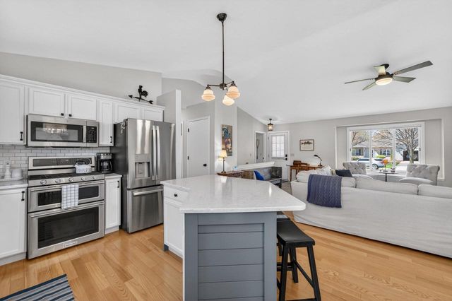 1107 Tara Drive, Sun Prairie, WI 53590