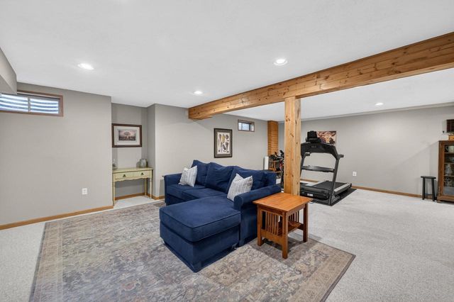 1107 Tara Drive, Sun Prairie, WI 53590