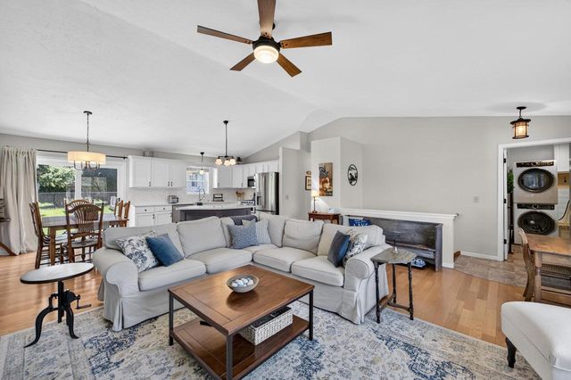 1107 Tara Drive, Sun Prairie, WI 53590