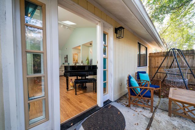 1116 Daffodil Lane, Mount Pleasant, SC 29464