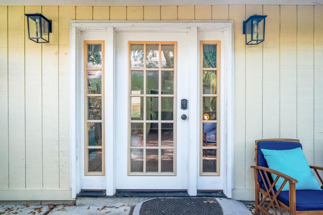 1116 Daffodil Lane, Mount Pleasant, SC 29464