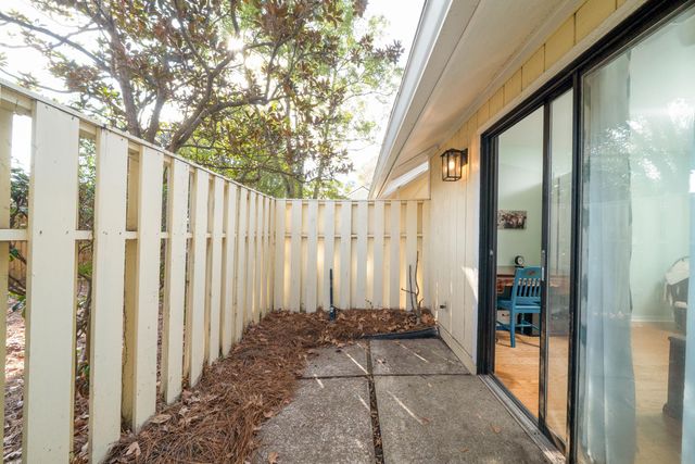 1116 Daffodil Lane, Mount Pleasant, SC 29464