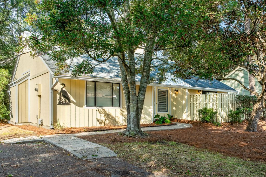 1116 Daffodil Lane, Mount Pleasant, SC 29464