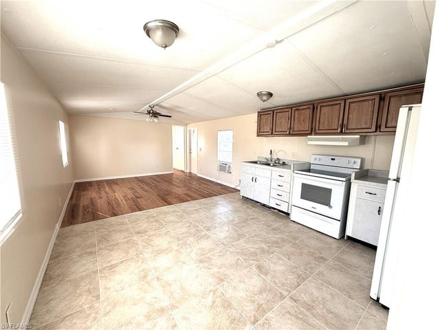2521 Brownell CT, North Fort Myers, FL 33917