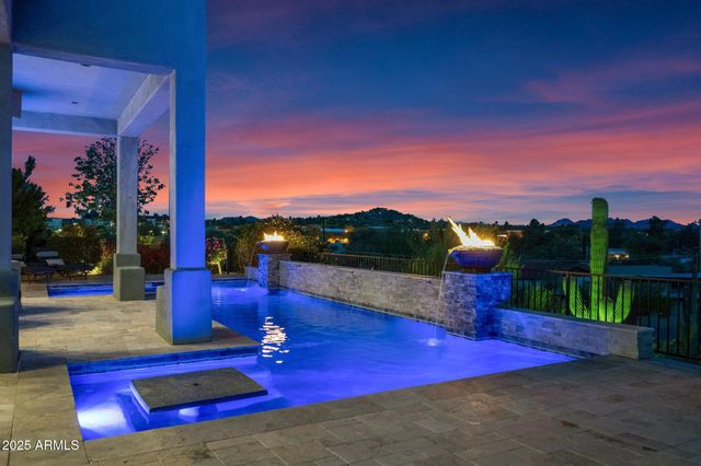 37221 N Holiday Lane, Carefree, AZ 85377