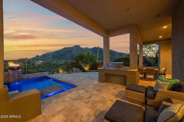 37221 N Holiday Lane, Carefree, AZ 85377