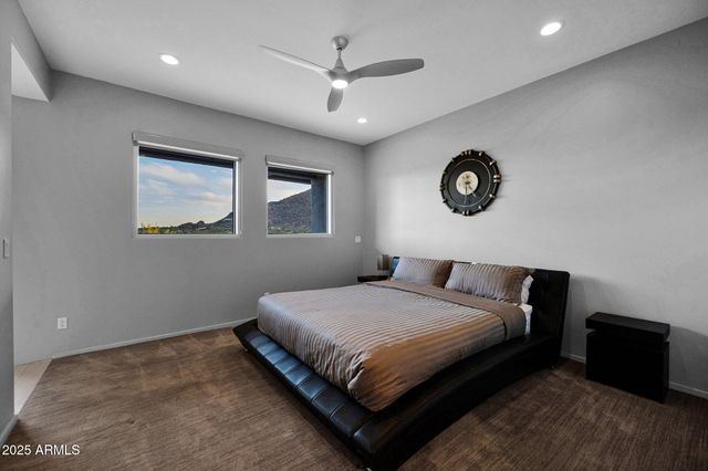 37221 N Holiday Lane, Carefree, AZ 85377