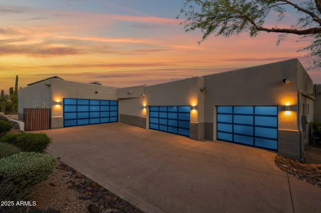 37221 N Holiday Lane, Carefree, AZ 85377