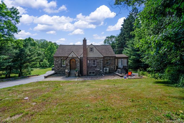 491 State Route 32, Wallkill, NY 12589