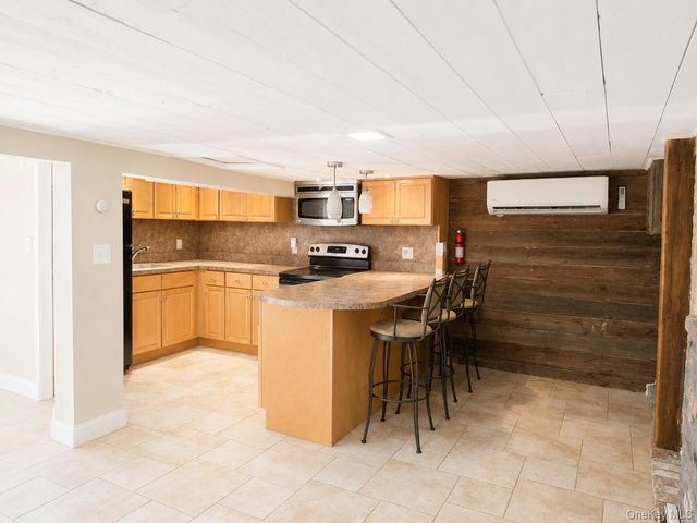 491 State Route 32, Wallkill, NY 12589