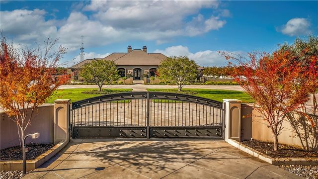 22215 N Devries Road, Lodi, CA 95242