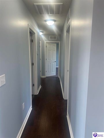 69 Diamond Court, Vine Grove, KY 40175