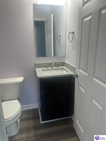 69 Diamond Court, Vine Grove, KY 40175