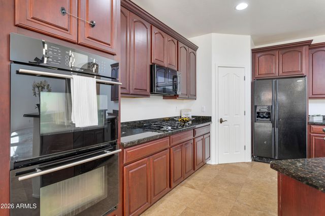 8809 S 10TH Drive, Phoenix, AZ 85041