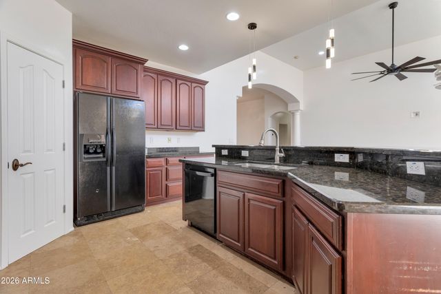 8809 S 10TH Drive, Phoenix, AZ 85041