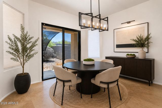 8809 S 10TH Drive, Phoenix, AZ 85041