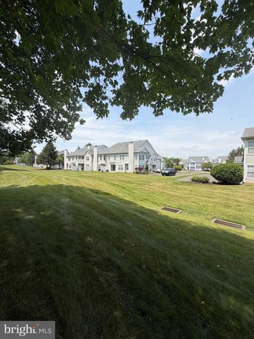 101 WILLOWOAK CT, Warwick, PA 18974