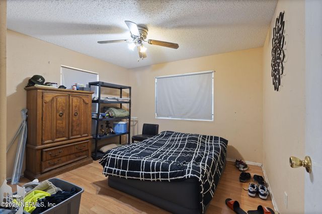 4525 KENNDLE Circle, Jacksonville, FL 32208