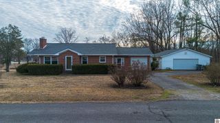 114 N Crestview Dr # 8-12, Paducah, KY 42001