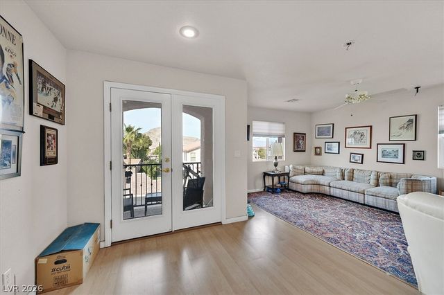 10105 Shore Pine Avenue, Las Vegas, NV 89129