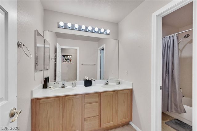 10105 Shore Pine Avenue, Las Vegas, NV 89129
