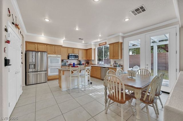 10105 Shore Pine Avenue, Las Vegas, NV 89129