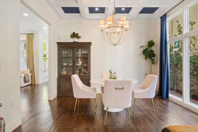 9749 Keeneland Row, La Jolla, CA 92037