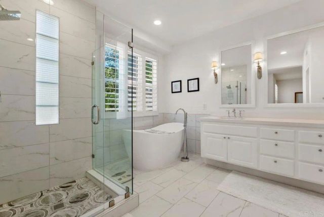 9749 Keeneland Row, La Jolla, CA 92037